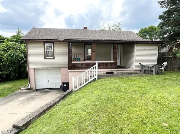 529 N 10th St, Weirton, WV 26062