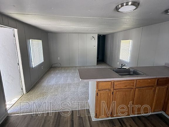 5th image of 747 Cunningham Ave #4