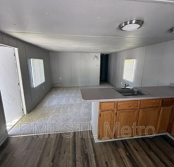 747 Cunningham Ave #4 — Photo 5