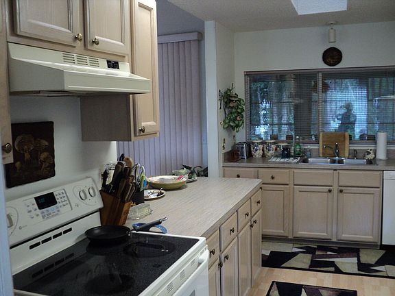 3rd image of 8354 SW 65th Ave