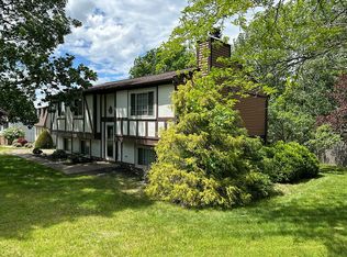 135 Pinoak Ln, Imperial, PA 15126