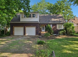5135 Edgewater Dr, Sheffield Lake, OH 44054