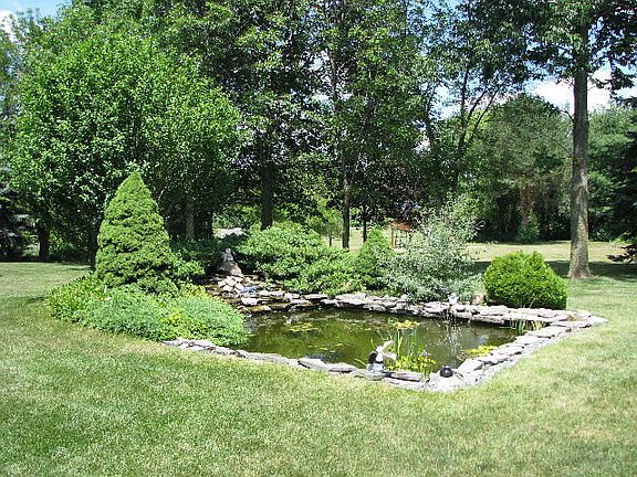 4th image of 2221 Lakewood Dr
