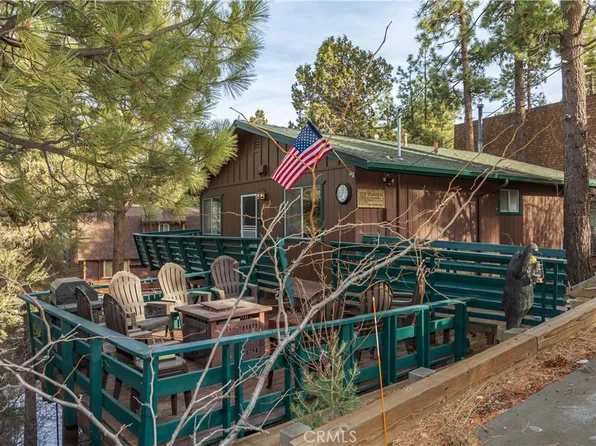 532 Wallace Ln, Big Bear City, CA 92314
