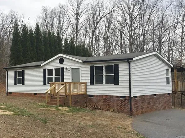 209 Hidden Brook Dr, Statesville, NC 28677