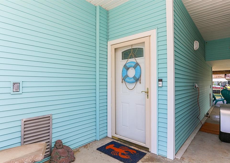 1st image of 1158 Sailfish St
