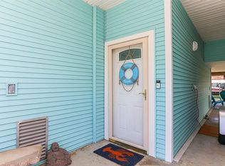 1158 Sailfish St, Bayou Vista, TX 77563