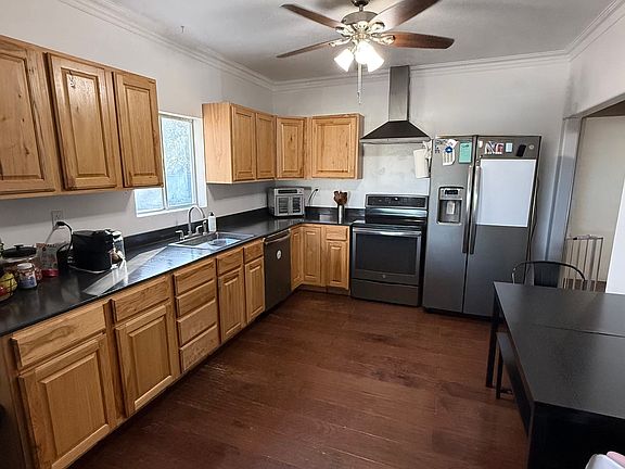 2nd image of 1370 Avenue B