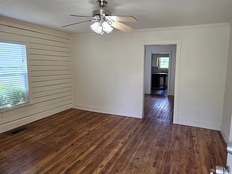 513 Blue Ridge Ave — Photo 4