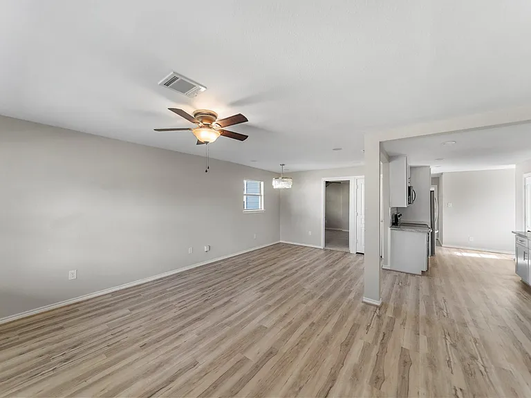 7019 Sur Ct — Photo 9