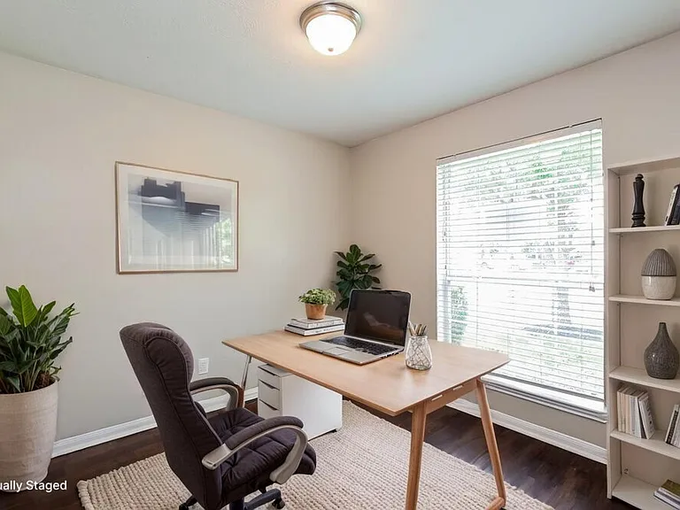 4018 Falvel Shadow Creek Dr — Photo 14