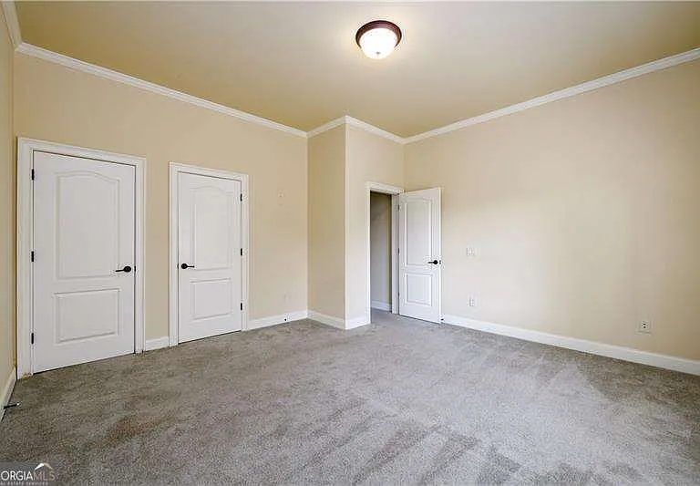 2770 Shumard Oak Dr — Photo 41