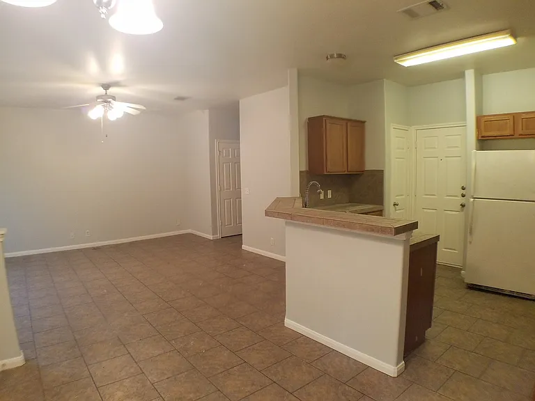 2500 Allred Dr — Photo 9