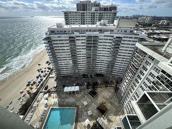 3rd image of 3500 Galt Ocean Drive #2103