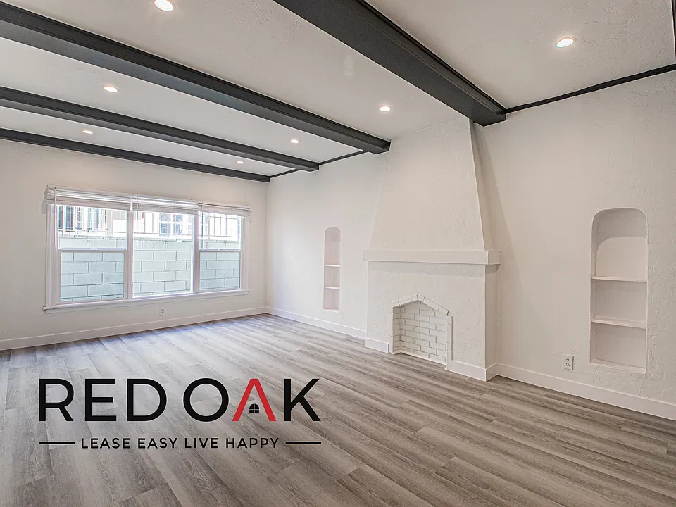 400 N Ogden Dr #4