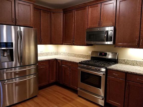 5th image of 2217 W Lawrence Ave #1