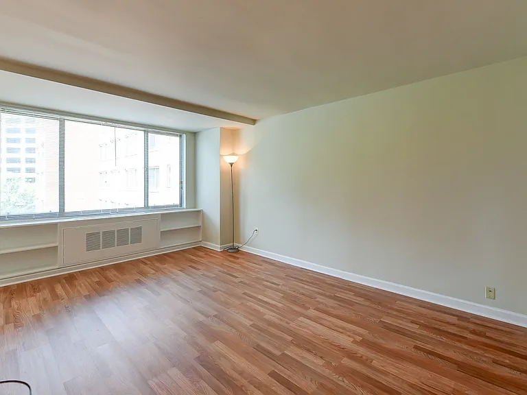 1121 Arlington Blvd #638 — Photo 7