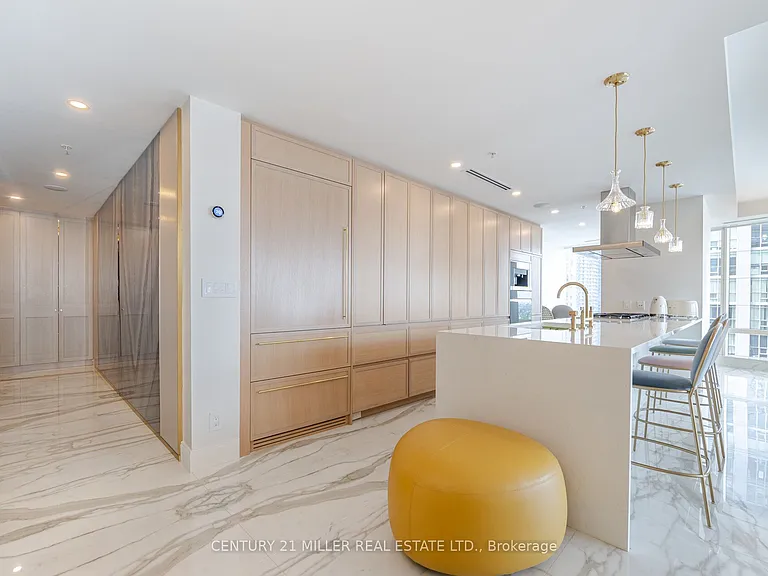 180 University Ave #2705 — Photo 9