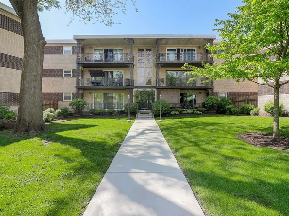 911 8th Ave APT 5, La Grange, IL 60525