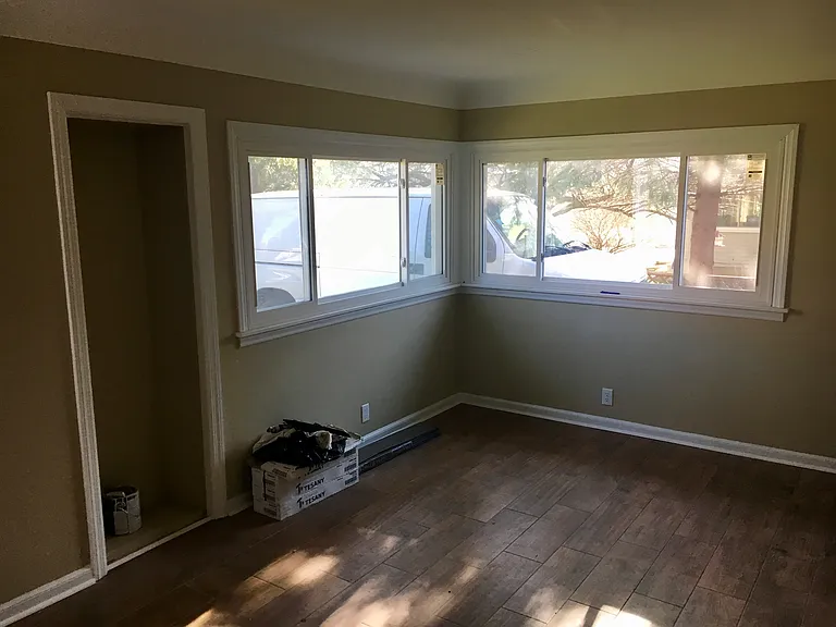 717 Royce Ave — Photo 2