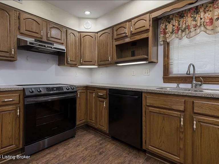 8502 Blue Lick Rd — Photo 8