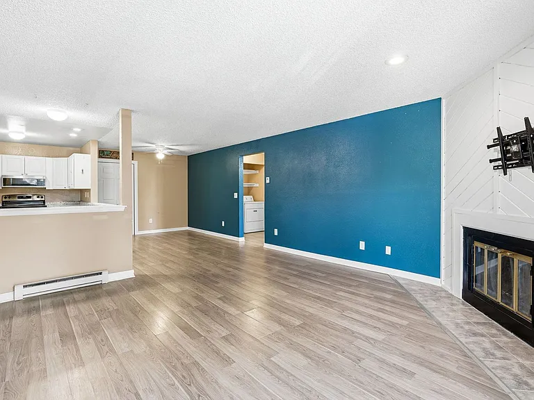 2280 S Oswego Way #201 — Photo 6
