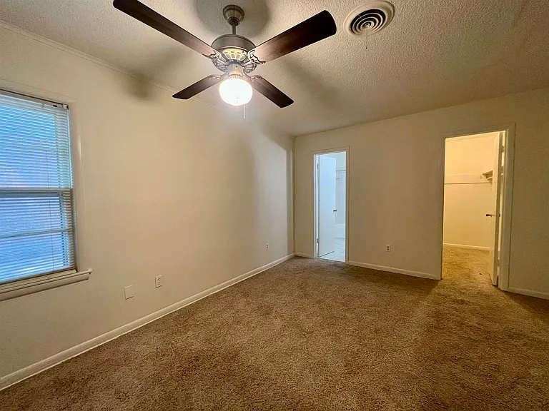 1384 Woodston Rd — Photo 20