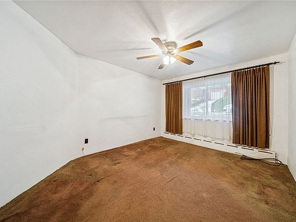 5th image of 4813 Coleridge St