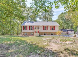 410 Poets Ln, Inwood, WV 25428