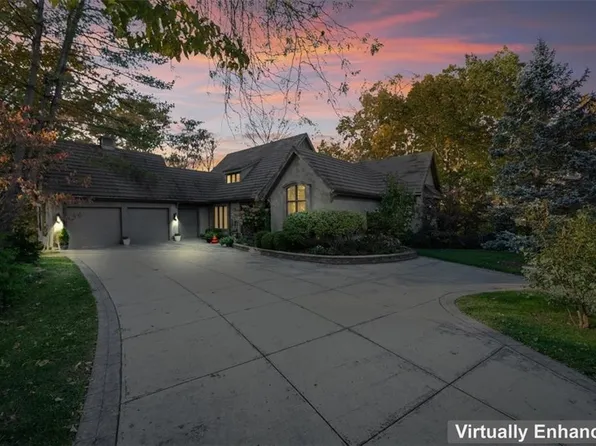 16750 S Village Dr, Belton, MO 64012