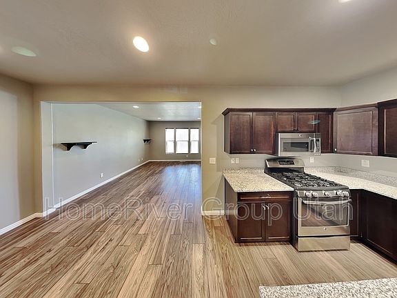 5th image of 5285 W Hampstead Ln
