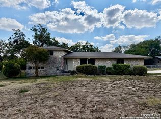 1236 E Live Oak Rd, Schertz, TX 78154