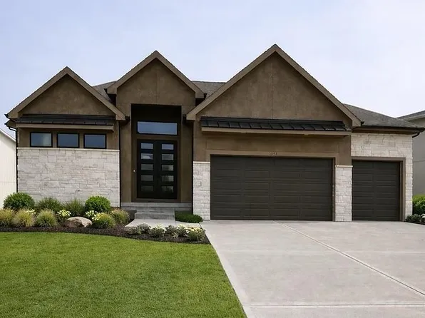 11351 S Emerald St, Olathe, KS 66061