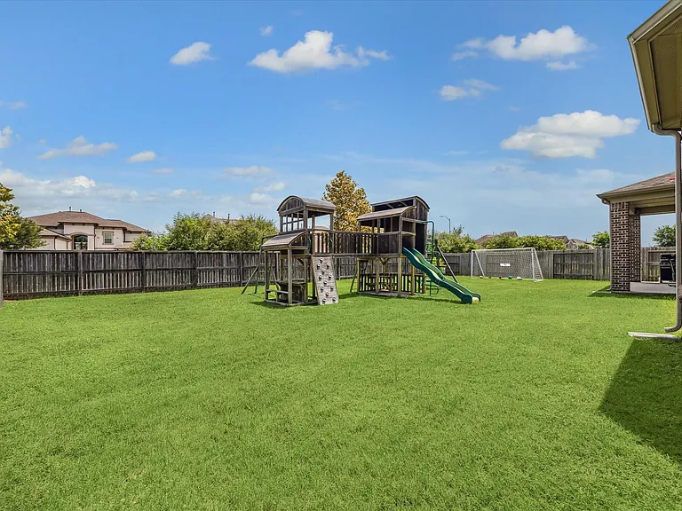 1911 Donna Temple Ct — Photo 25