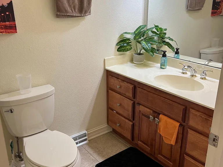 21160 Chancery Ct — Photo 41