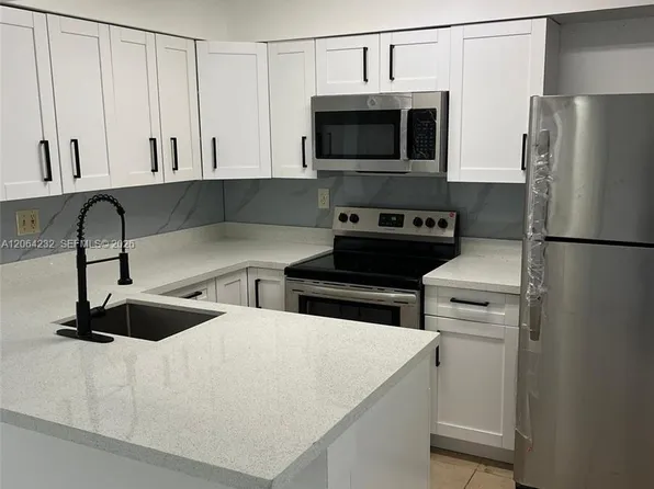 6740 NW 175th Ln #N-20, Hialeah, FL 33015