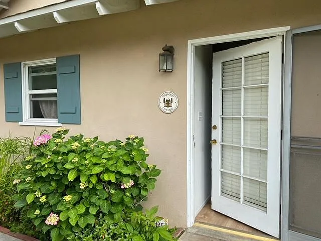 4457 Oakwood Ave #GUESTHOUSE — Photo 18