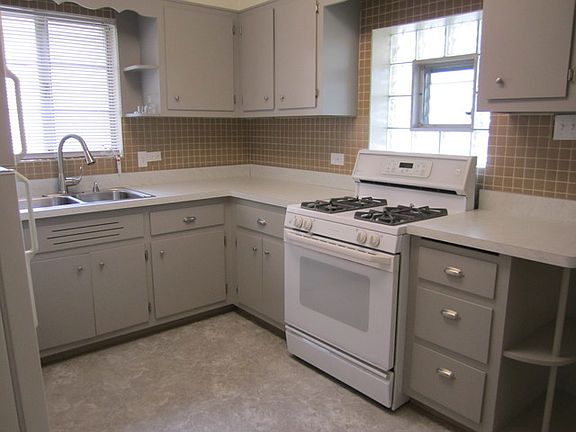 2nd image of 5215 N Mason Ave
