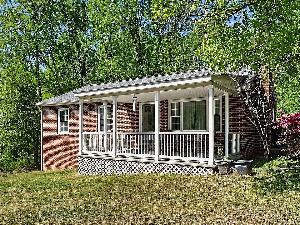 703 Oak Creek Rd