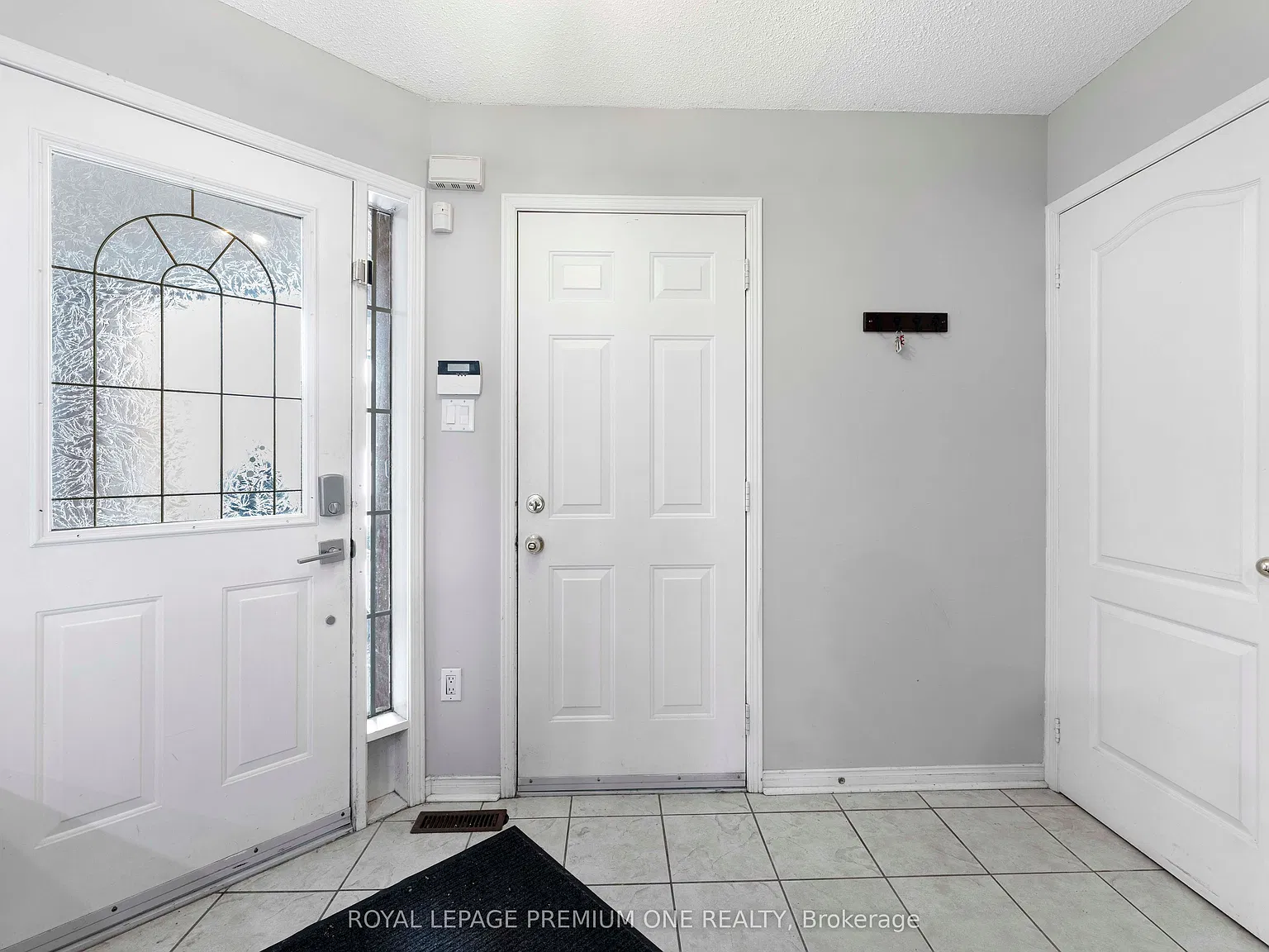 5 bed, $3,800 — Photo 3