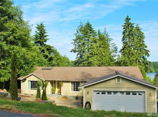 51 E Sea Breeze Dr, Grapeview, WA 98546