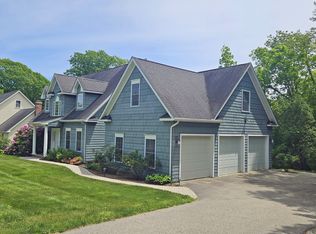 8 Whaler Rd, Mystic, CT 06355