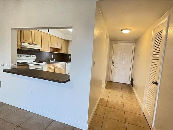 2nd image of 2005 Sans Souci Blvd APT 302