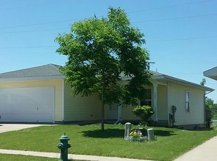 607 Moose Dr NW, Cedar Rapids, IA 52405