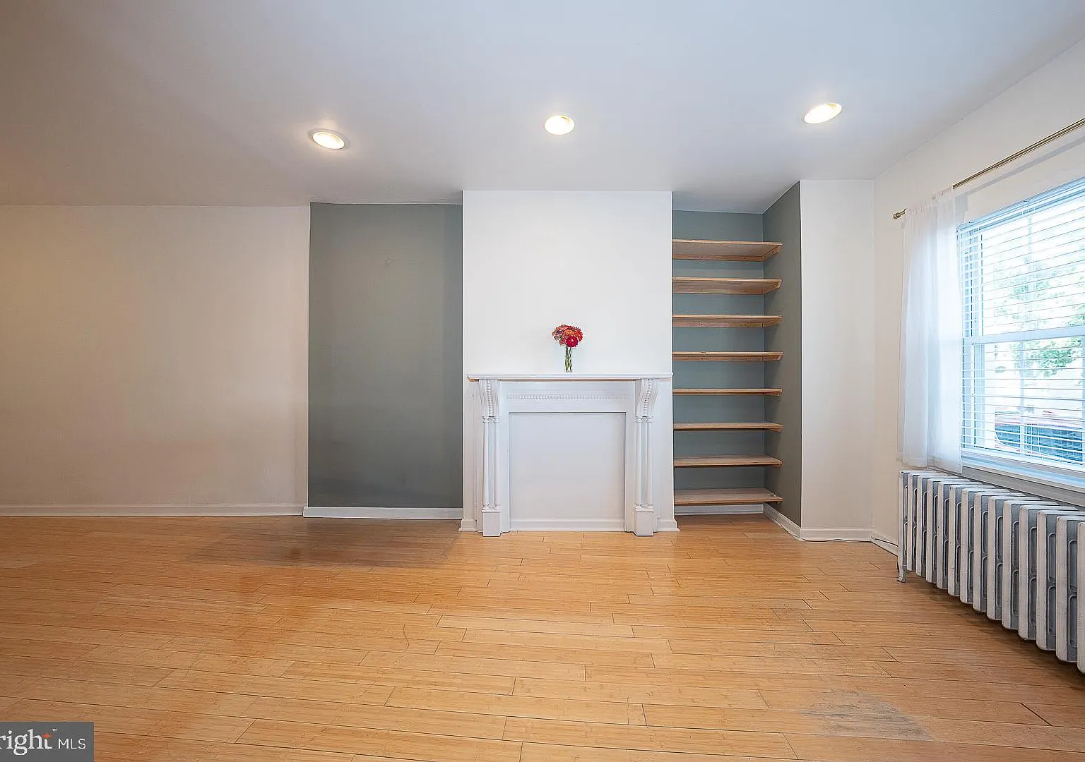 2 bed, 1.0 bath, 1000 sqft, $1,850 — Photo 3