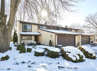 3384 S Smith Rd, Akron, OH 44333