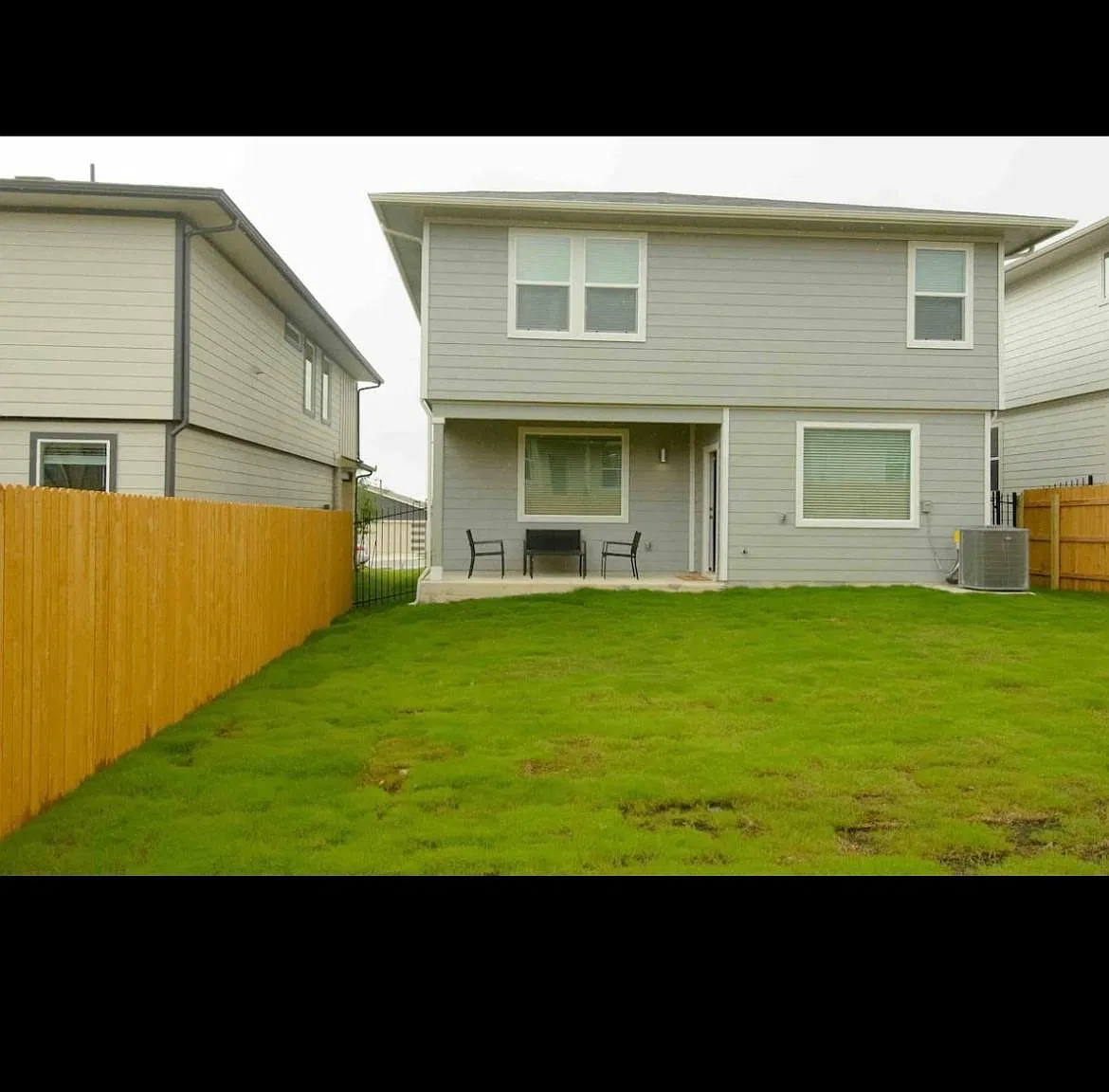 10904 Meris Ln — Photo 3