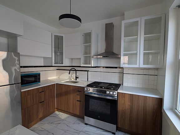 5th image of 87 Chestnut Ave #1F