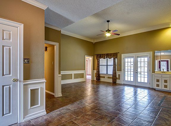 Family Room 1