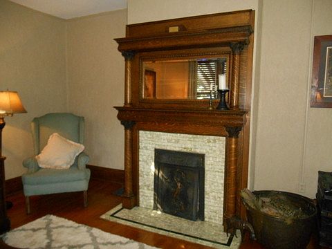 5th image of 296 Pearl St